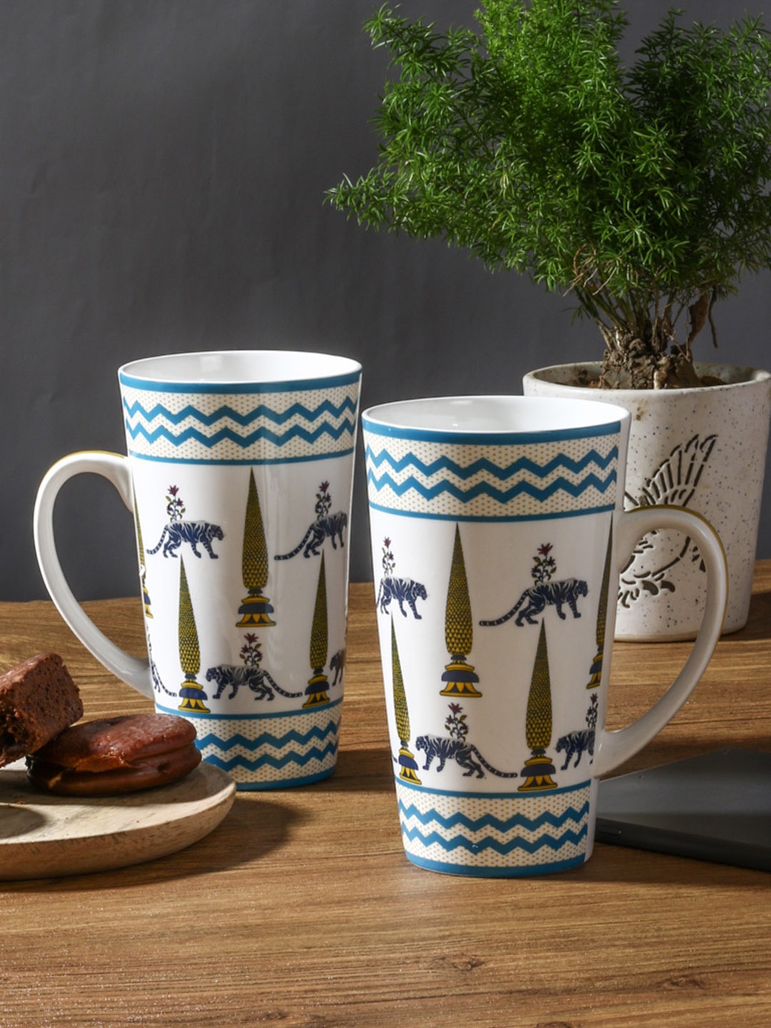 

India Circus Set of 2 Printed Cups, White