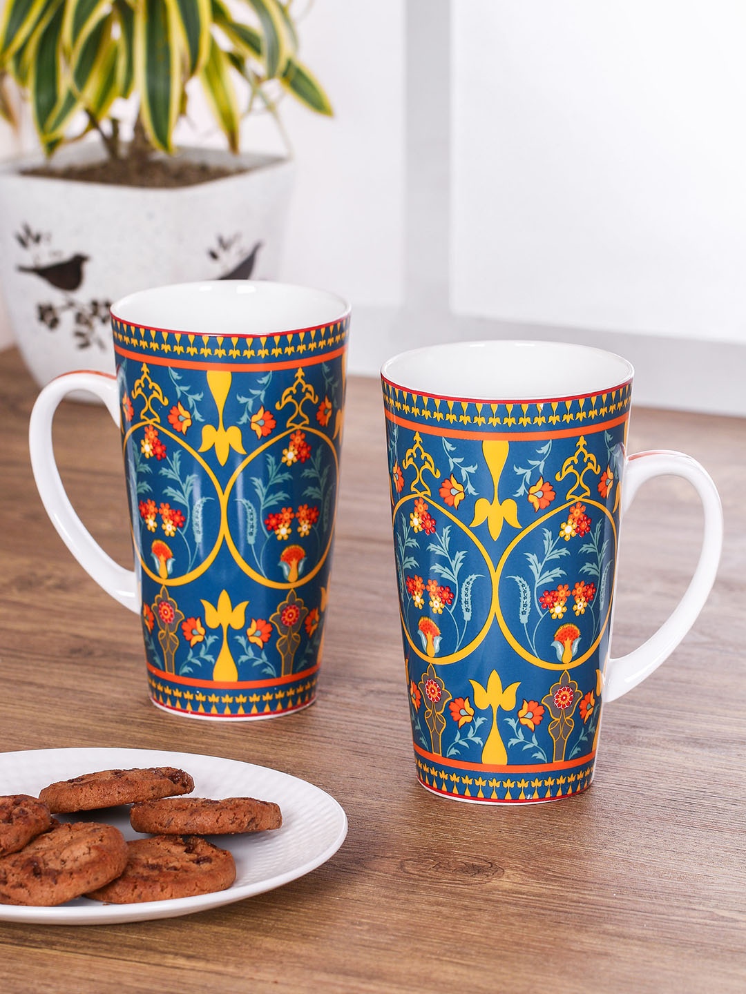 

India Circus Multicoloured Printed Ceramic Set, Multi