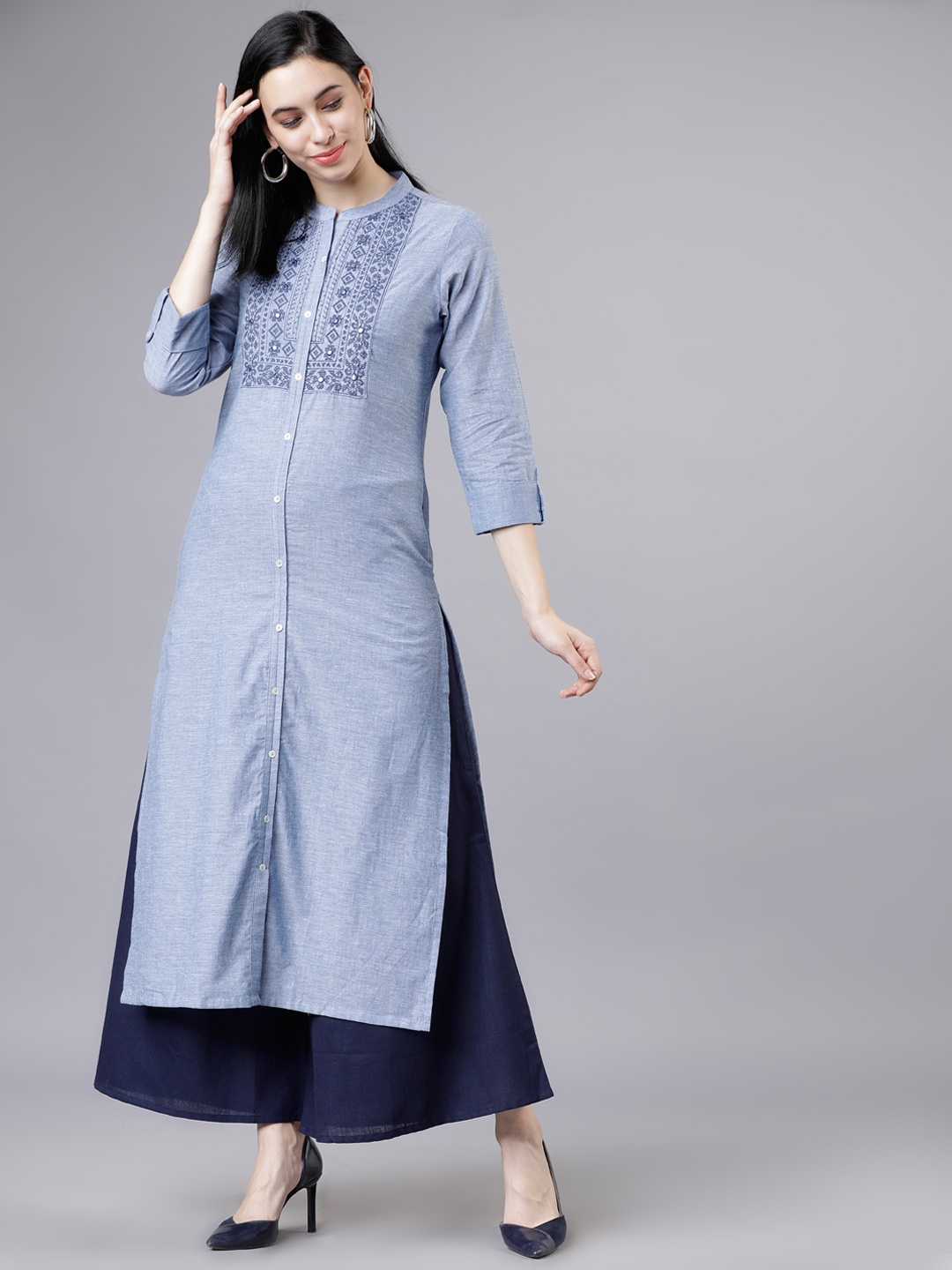 

Vishudh Women Blue Woven Design Straight Kurta