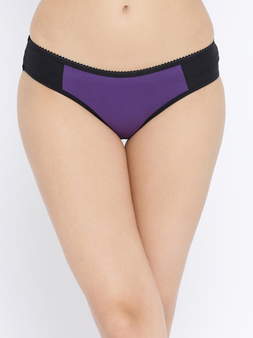 

Clovia Women Purple & Black Colourblocked Bikini Briefs PN0724P15