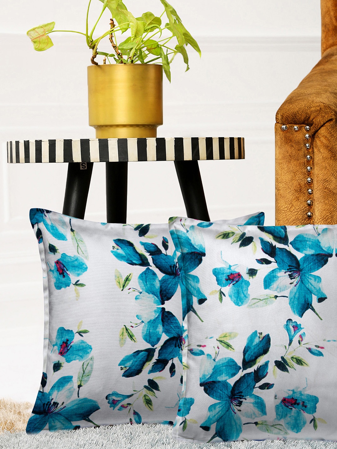 HOUZZCODE White Set of 2 Floral Square Cushion Covers