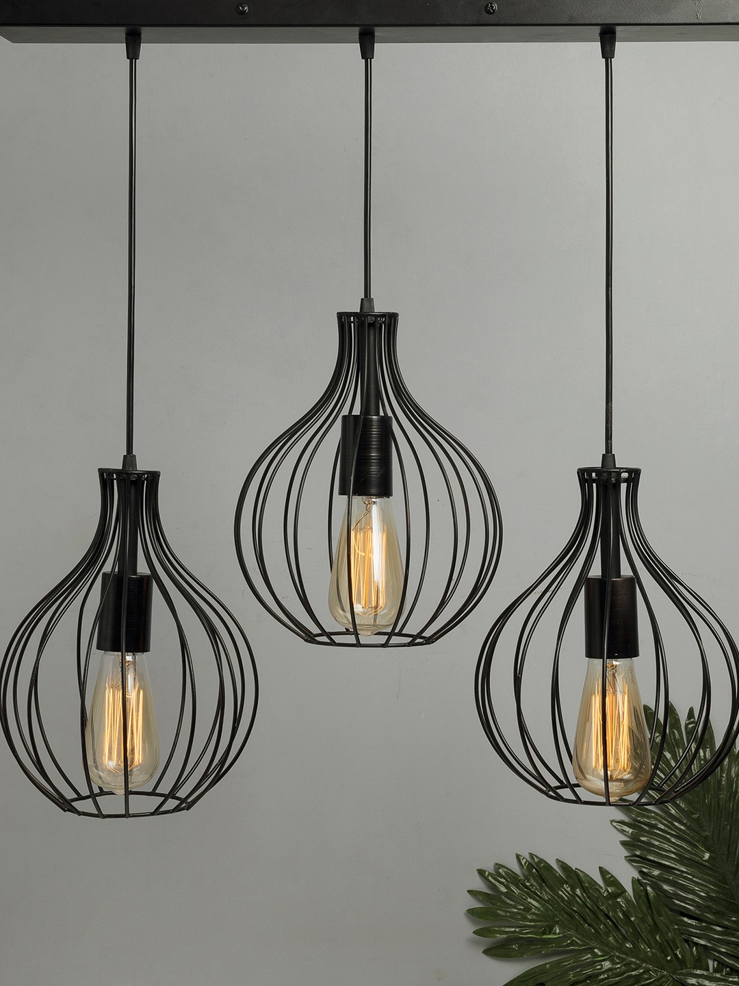 

Homesake Black Solid Handcrafted Cluster Lights