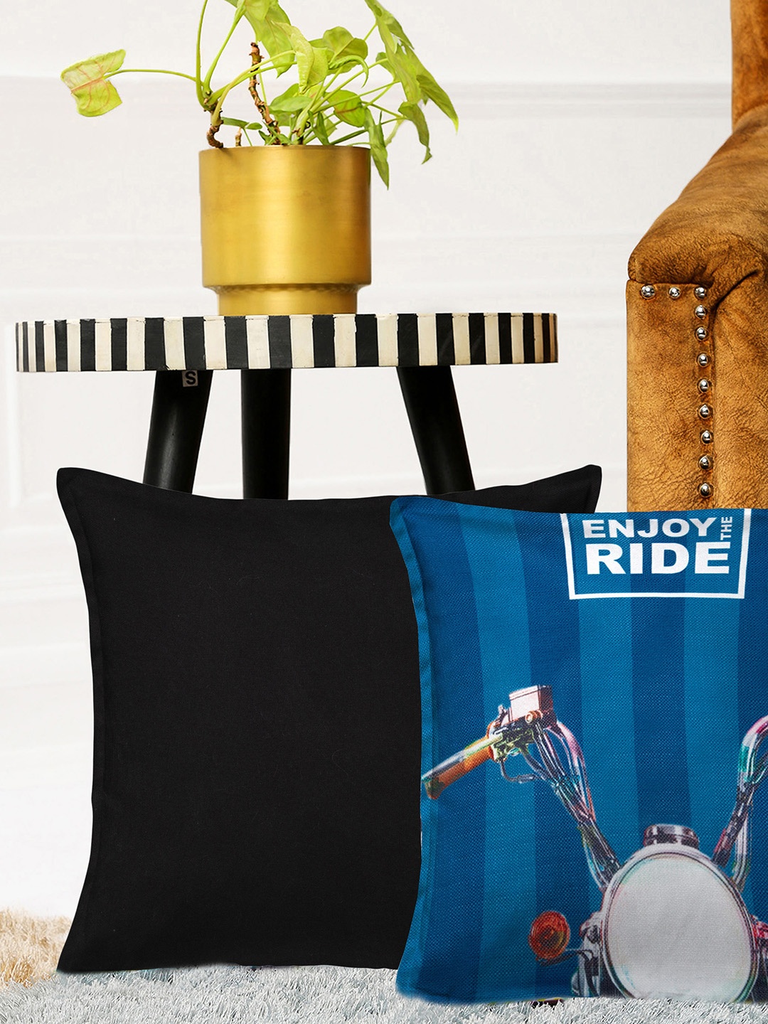 

HOUZZCODE Blue Set of 2 Quirky Square Cushion Covers