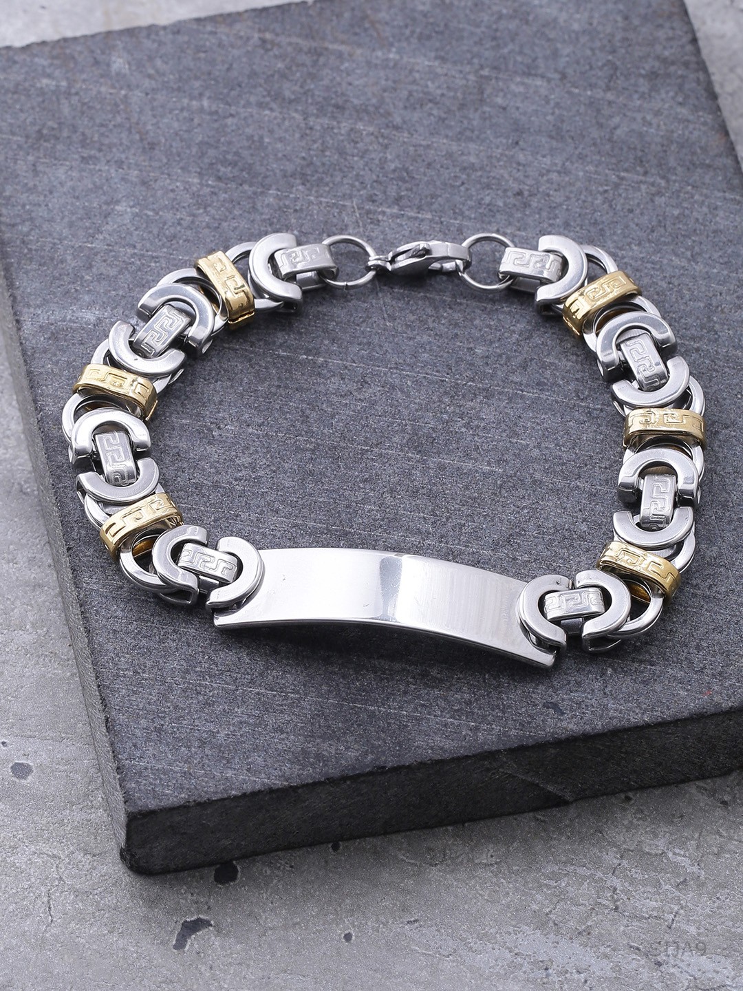 

Dare by Voylla Men Silver-Toned & Gold-Toned Silver-Plated Handcrafted Link Bracelet