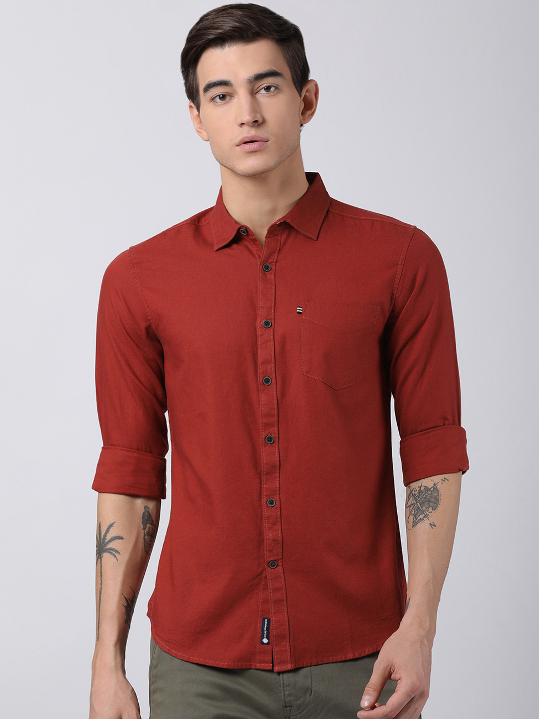 

Toss Winner Men Rust Smart Slim Fit Solid Casual Shirt
