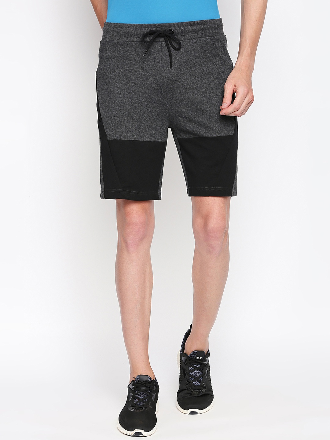 

Ajile by Pantaloons Men Grey Colourblocked Slim Fit Regular Shorts