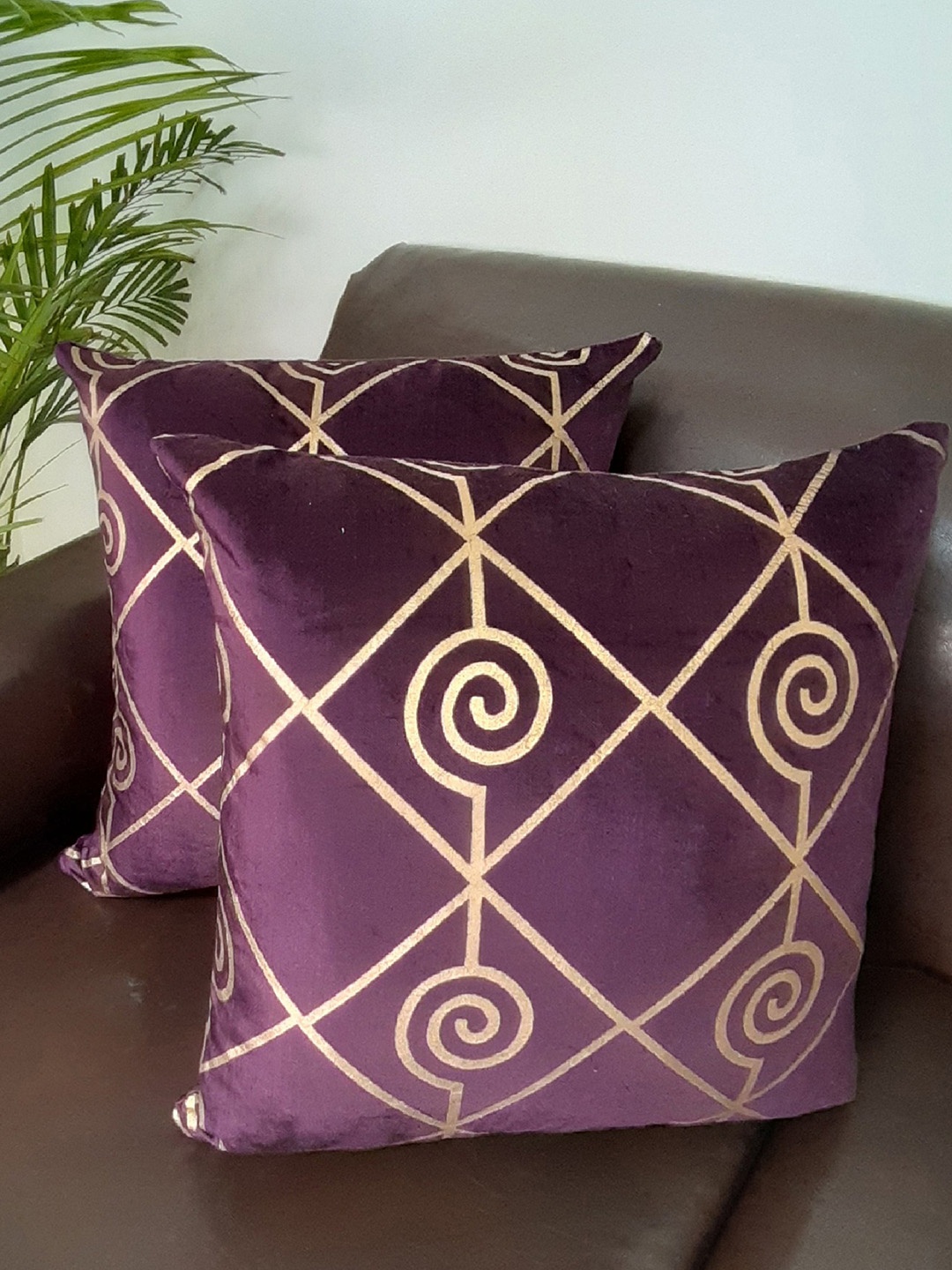 

Avira Home Purple & Gold-Toned Set of 2 Ethnic Motifs Square Cushion Covers