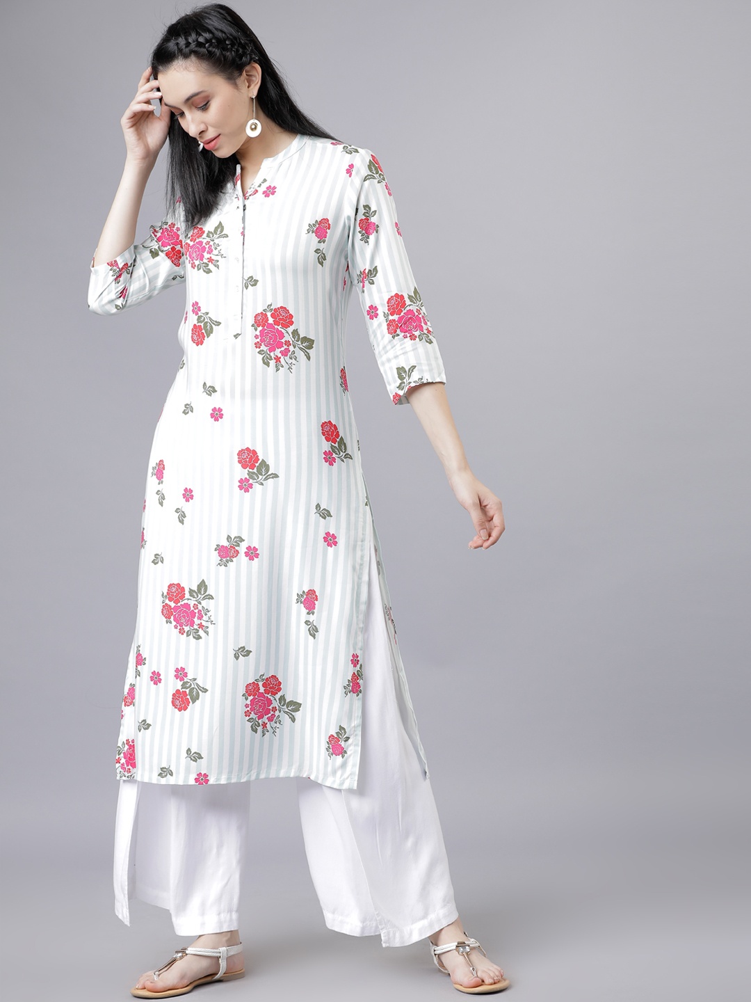 

Vishudh Women Off-White & Pink Floral Print Straight Kurta