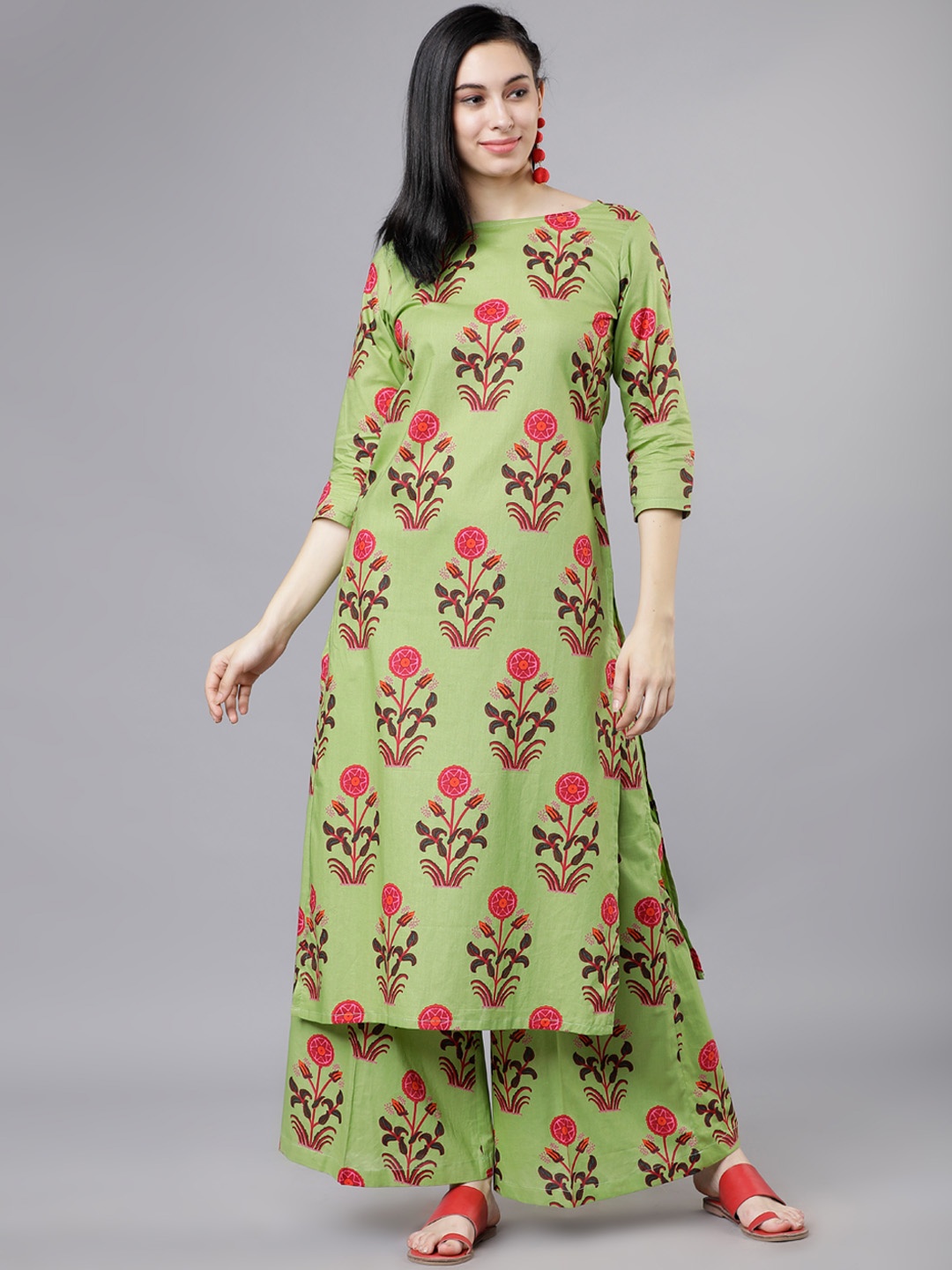 

Vishudh Women Green Floral Printed Regular Pure Cotton Kurta with Palazzos