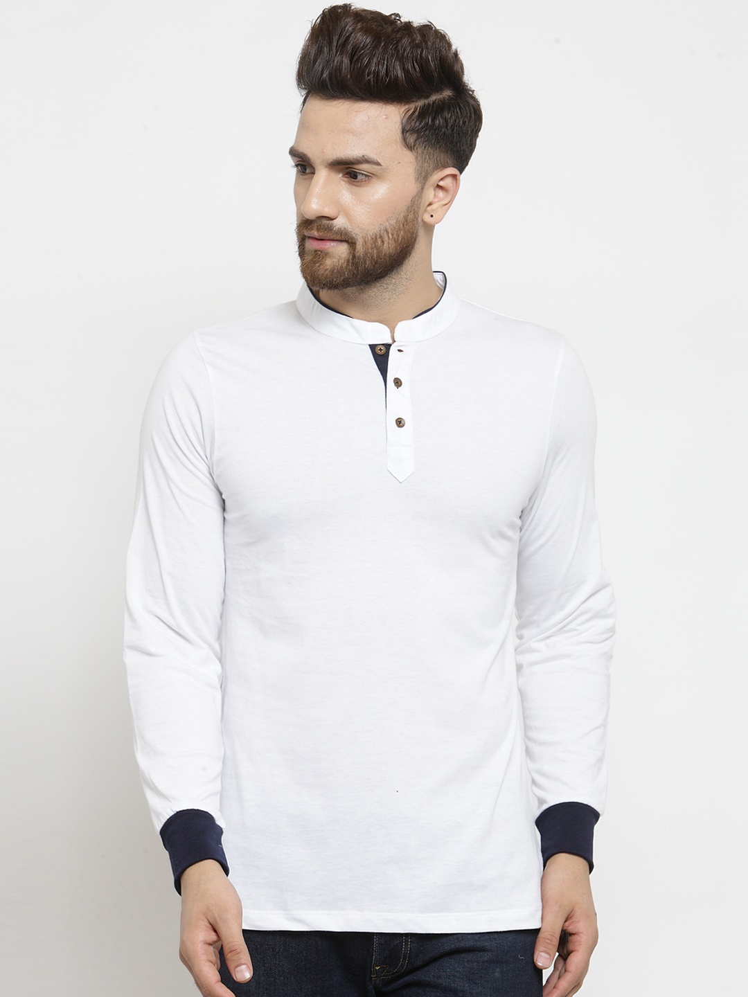 

Kalt Men White Solid Mandarin Collar T-shirt