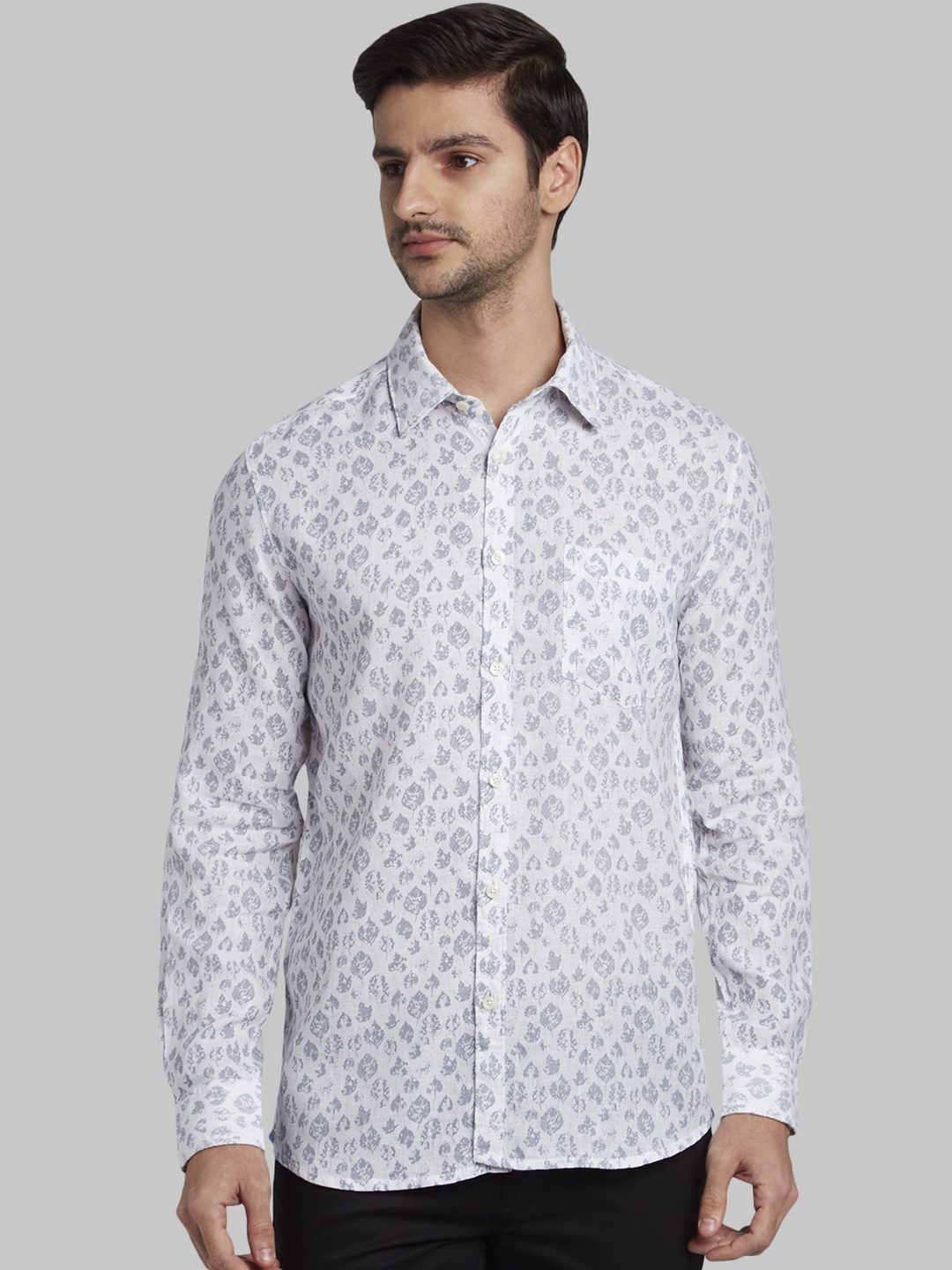 

Parx Men Grey & White Slim Fit Printed Casual Shirt