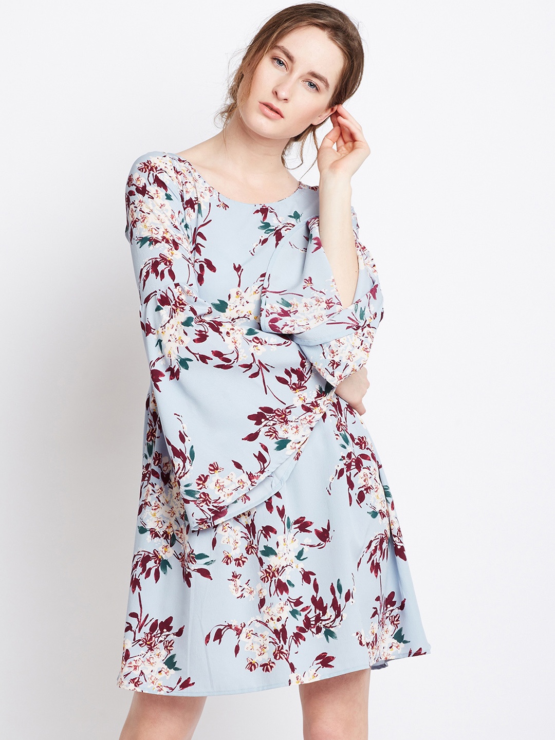 

Berrylush Women Blue Floral Print Fit and Flare Dress