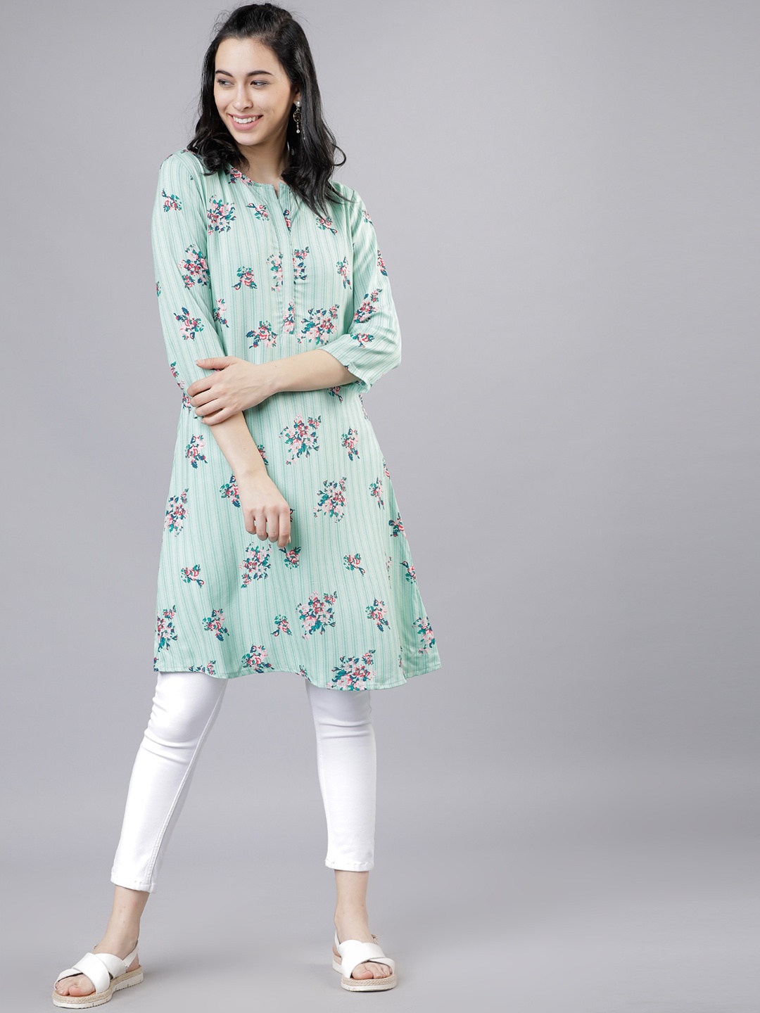 

Vishudh Green Printed A-Line Tunic