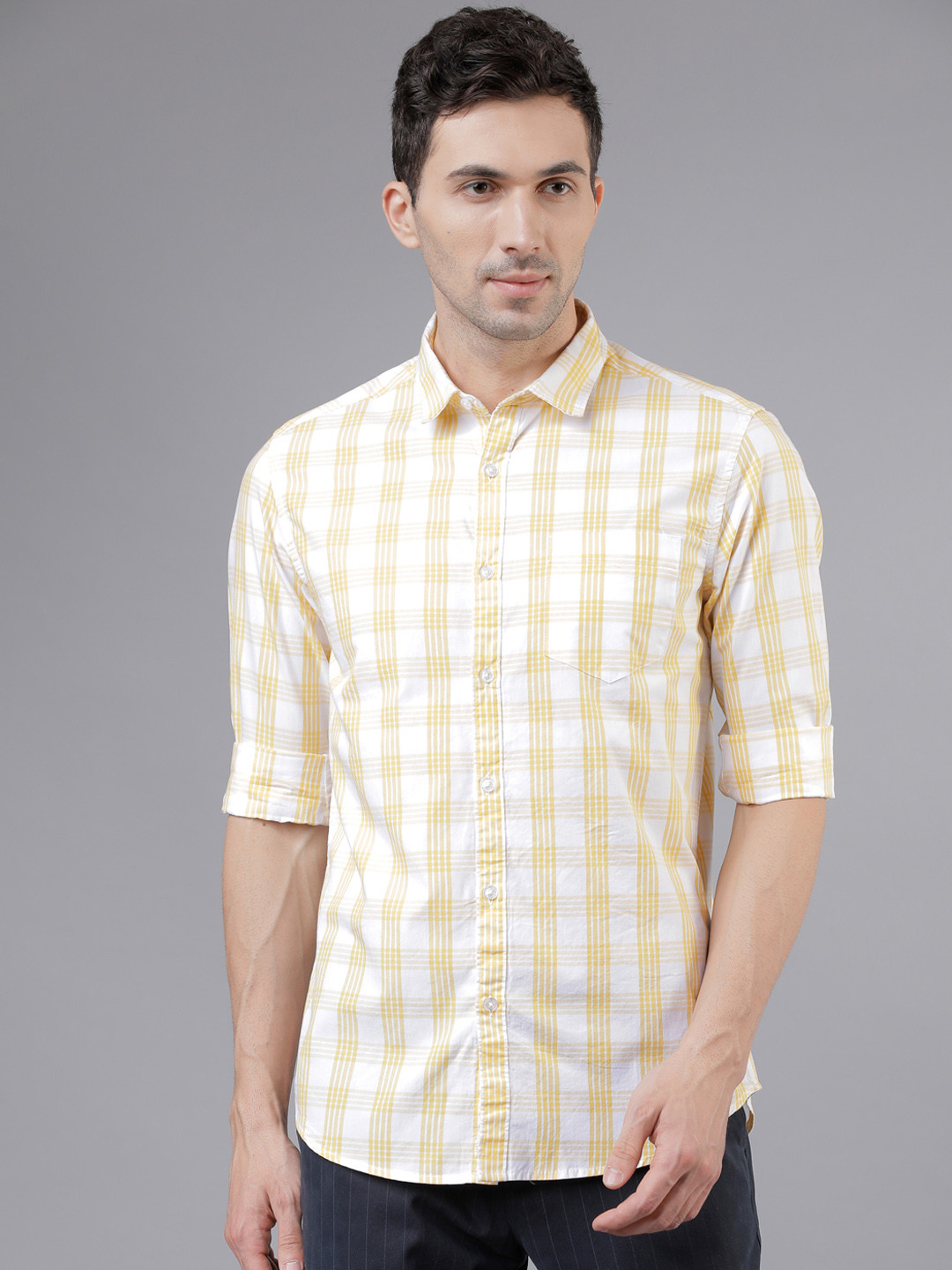 

HIGHLANDER Men Off-White & Yellow Slim Fit Checked Casual Shirt