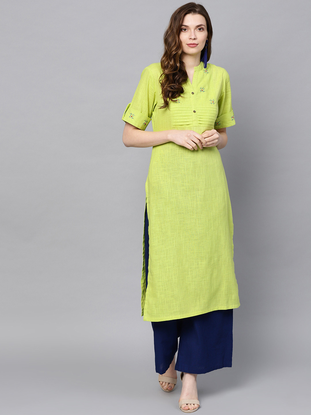 

Varanga Women Lime Green Embroidered Straight Kurta