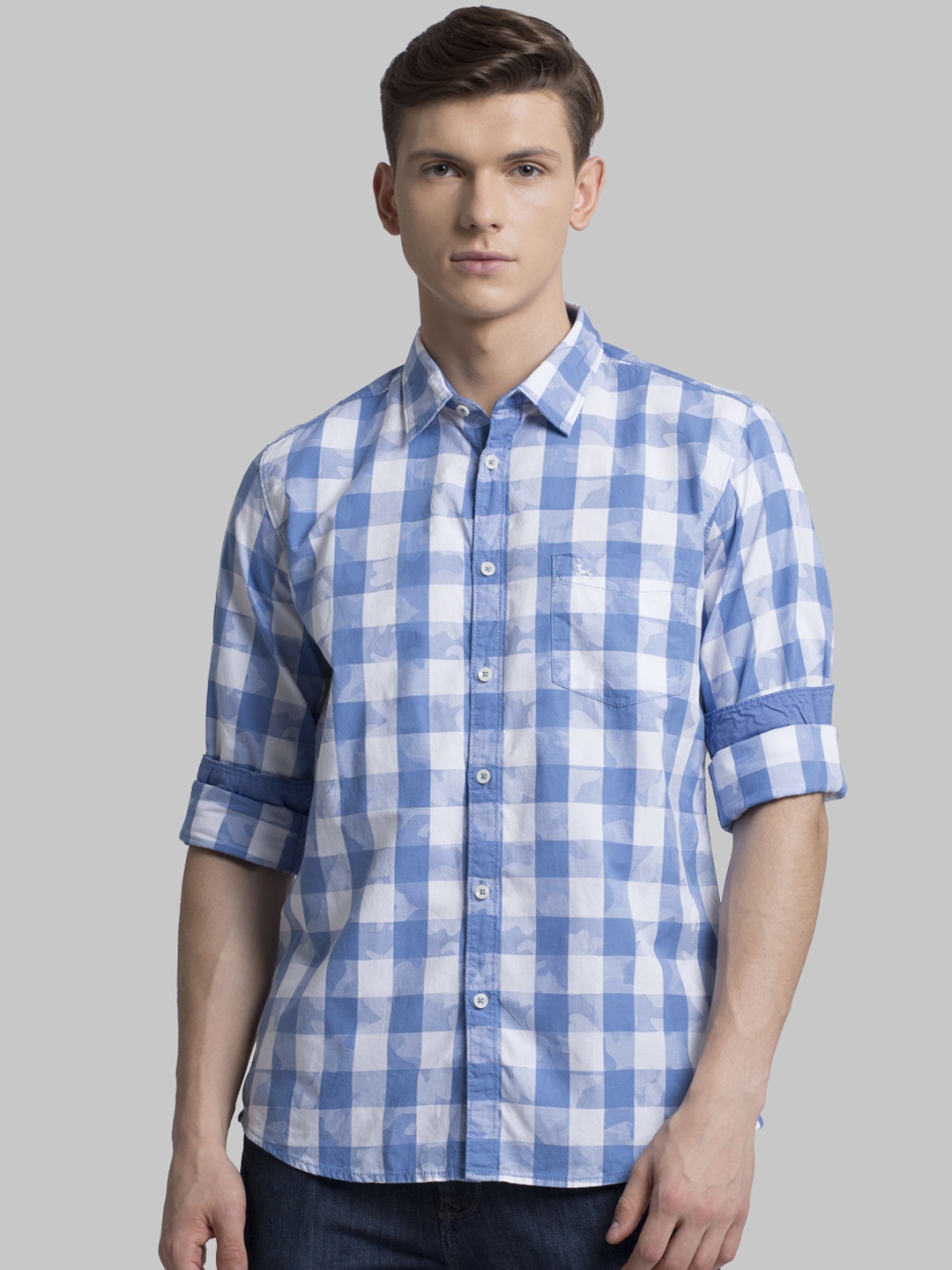 

Parx Men Blue Slim Fit Checked Casual Shirt
