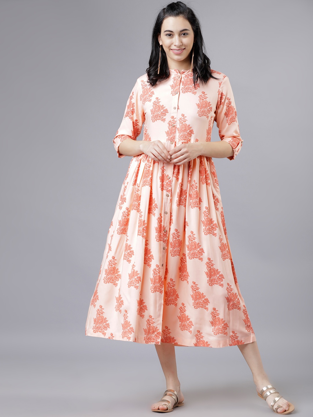 

Vishudh Women Peach-Coloured Floral Print Fit and Flare Dress