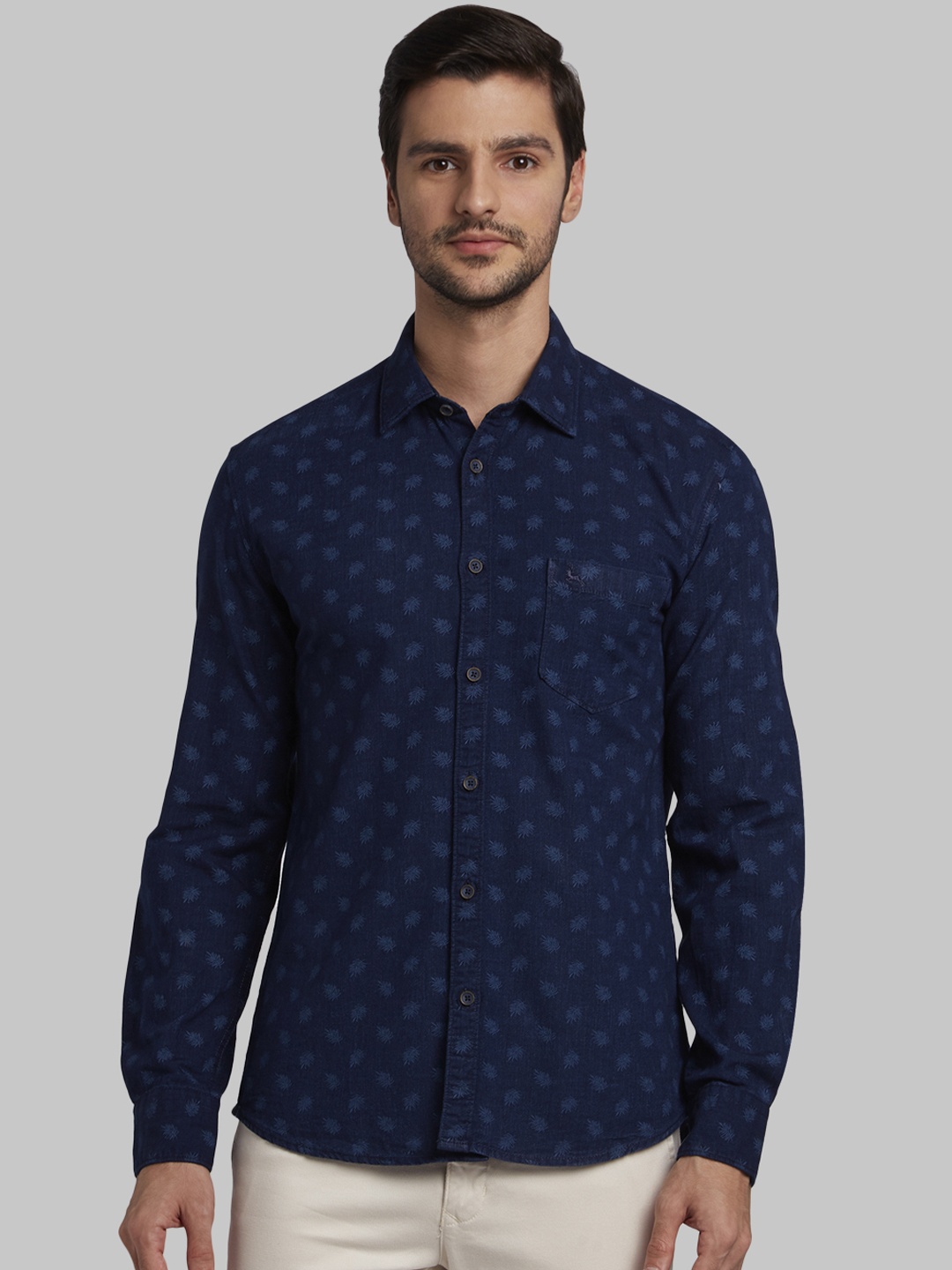 

Parx Men Navy Blue Slim Fit Printed Casual Shirt