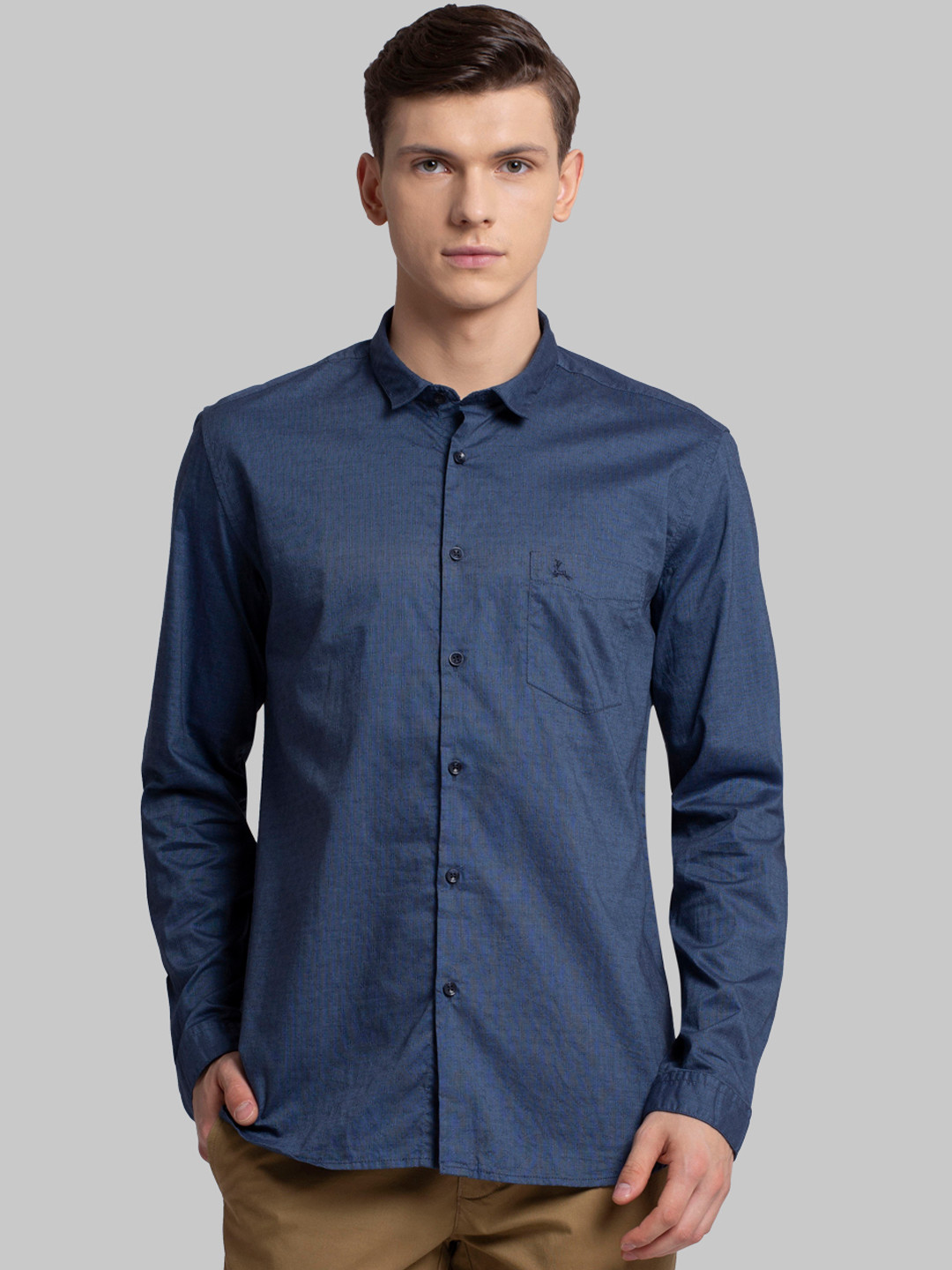 

Parx Men Blue Slim Fit Solid Casual Shirt