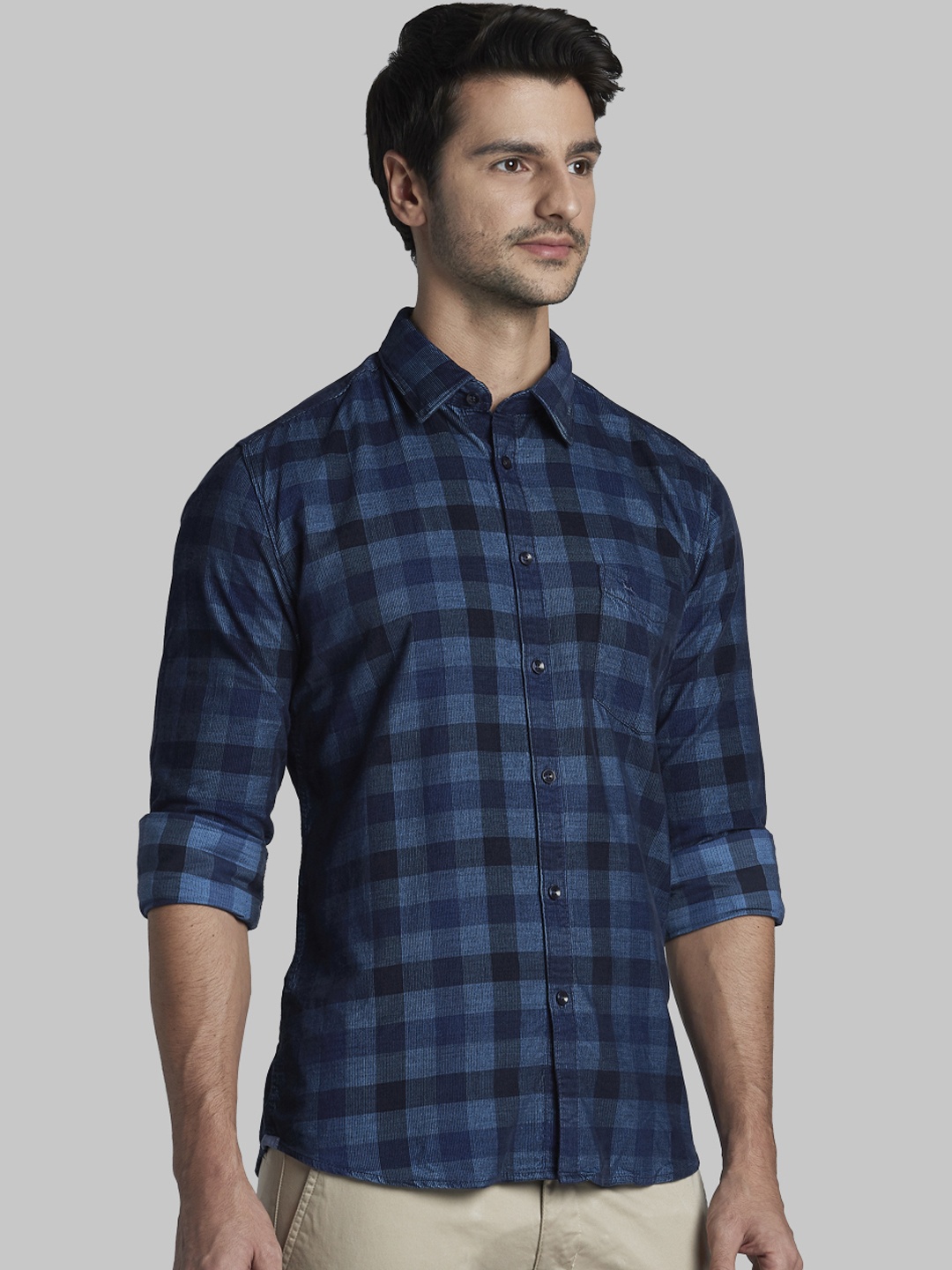 Parx Men Blue Slim Fit Checked Casual Shirt