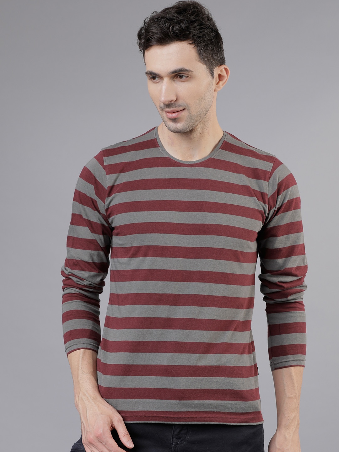 

HIGHLANDER Men Maroon Striped Round Neck T-shirt