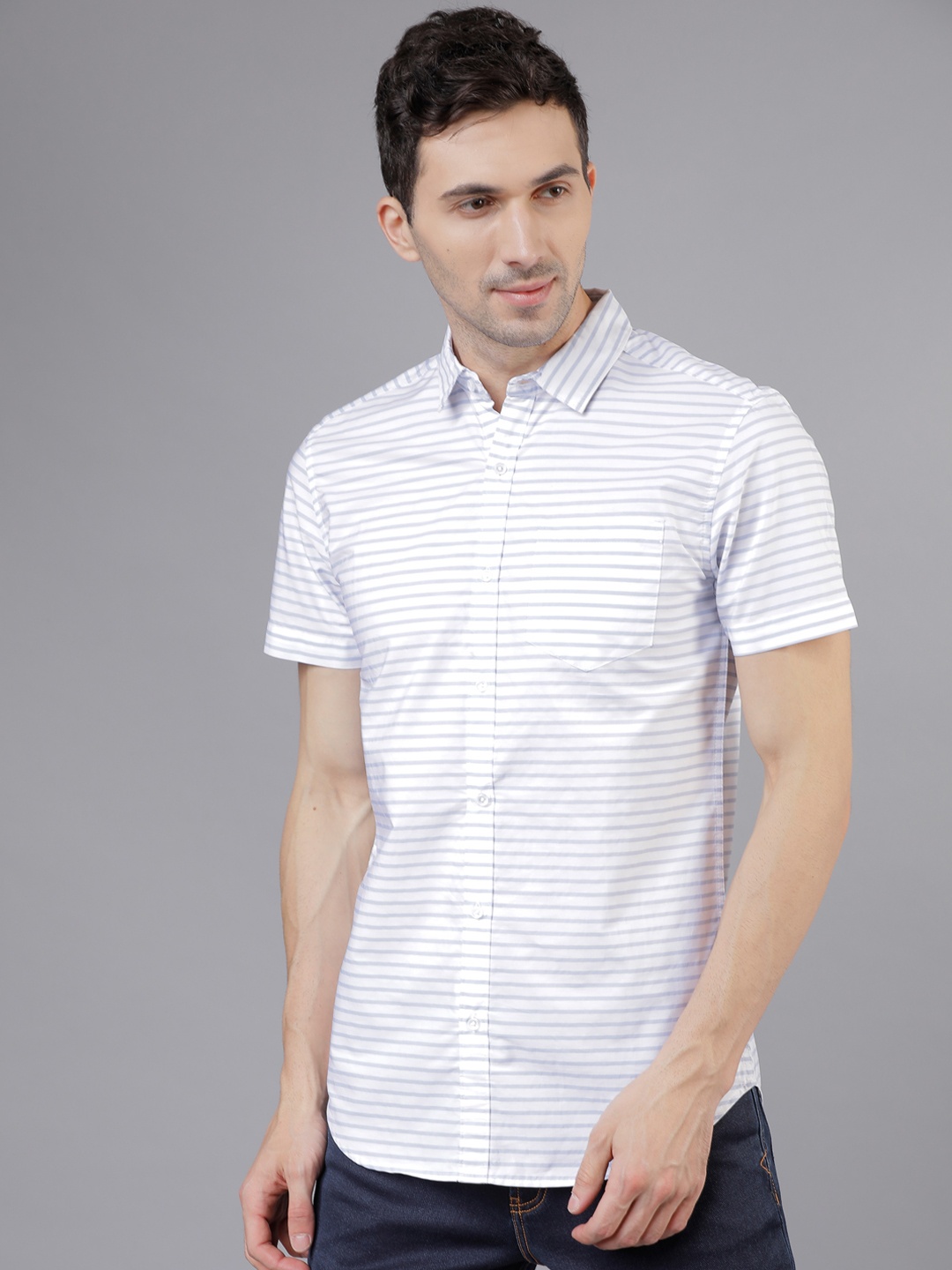 

HIGHLANDER Men White & Blue Slim Fit Striped Casual Shirt