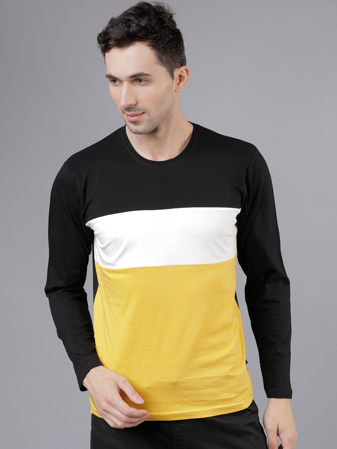 

LOCOMOTIVE Men Black & Yellow Colourblocked Round Neck T-shirt