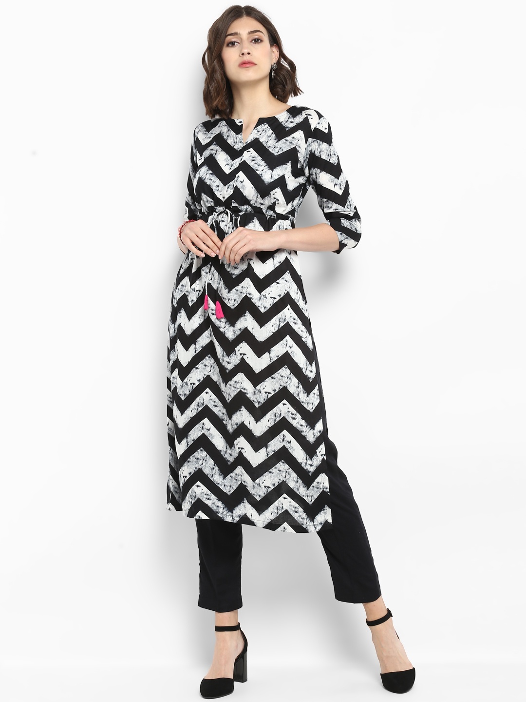 

MBE Women Black & White Printed Straight Kurta