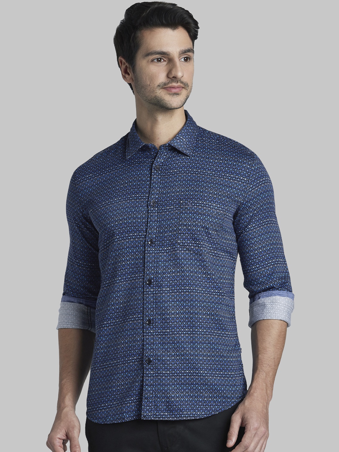 

Parx Men Blue Slim Fit Printed Casual Shirt