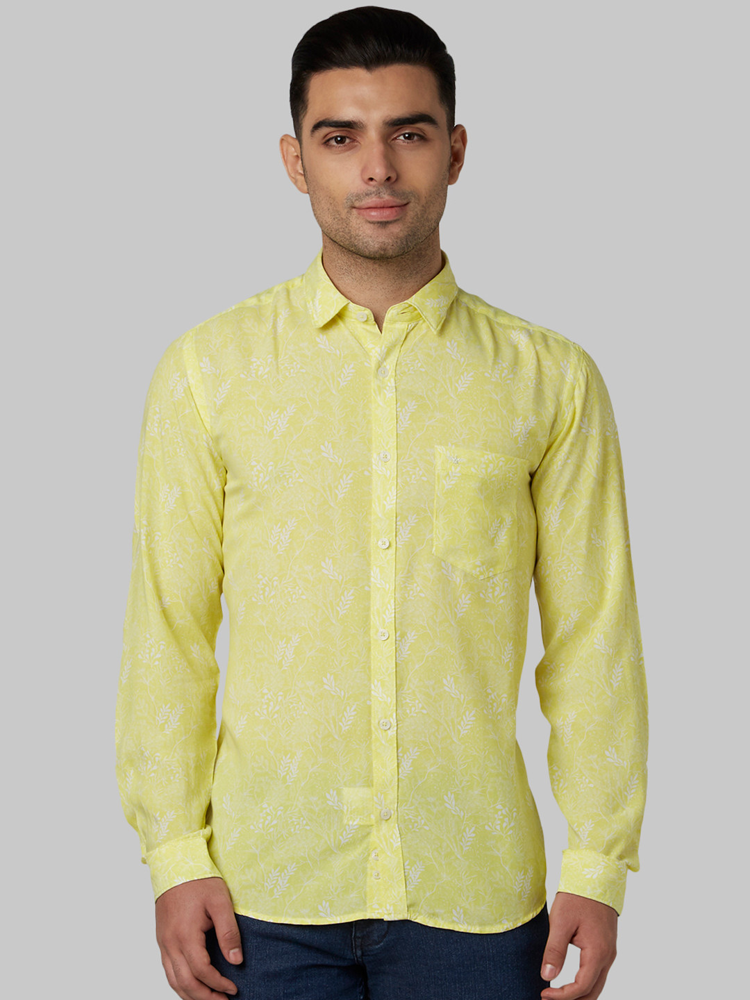 

Park Avenue Men Yellow & White Slim Fit Printed Casual Shirt