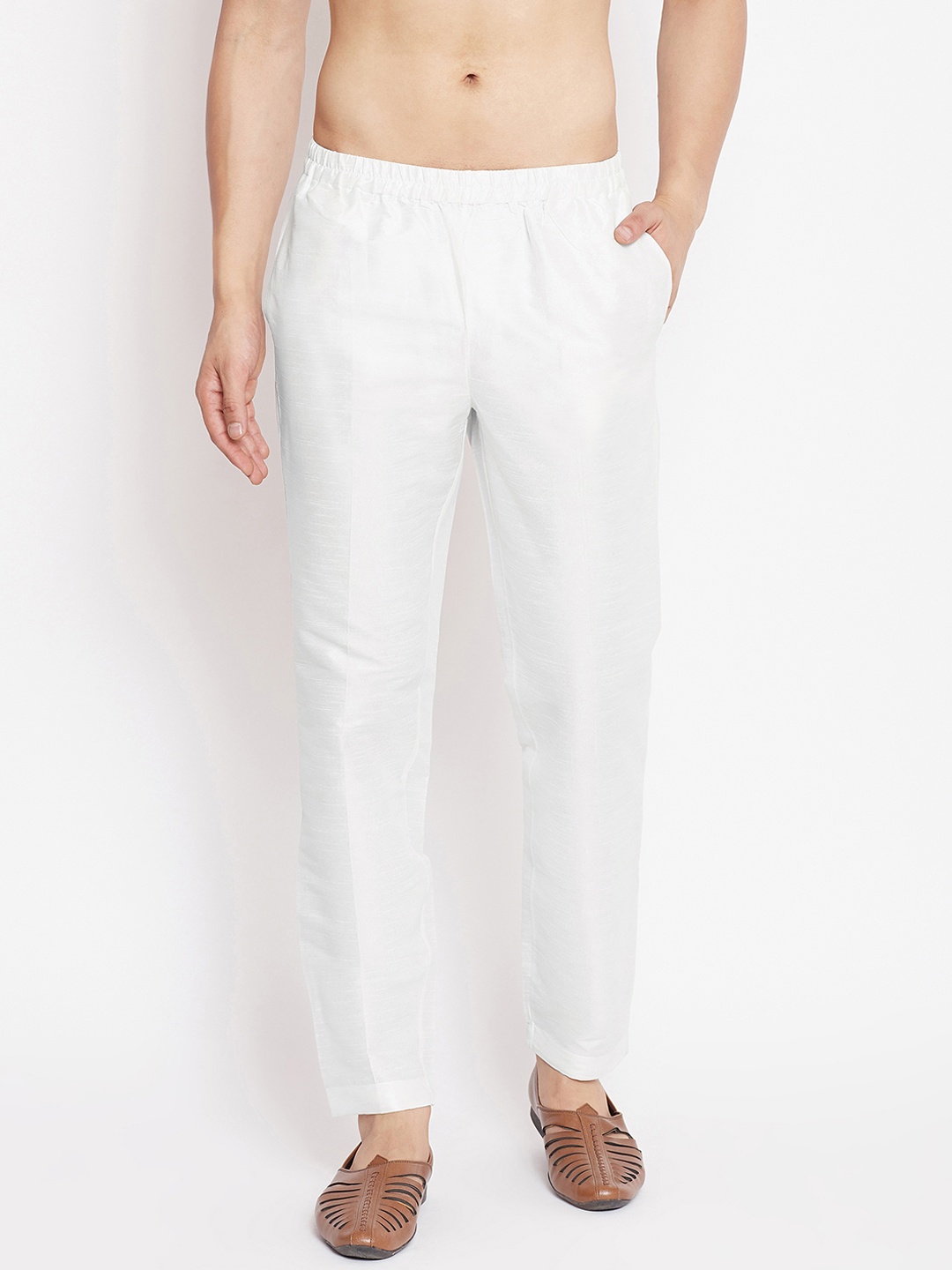 

See Designs Men White Solid Pyjamas