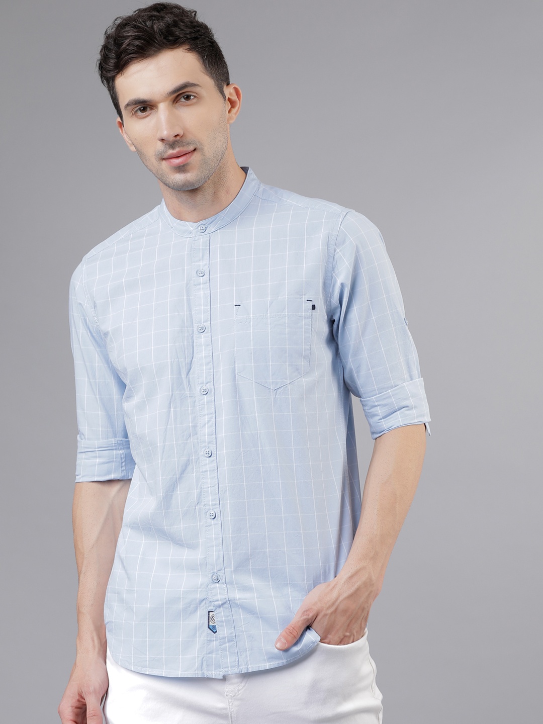 LOCOMOTIVE Men Blue & White Slim Fit Checked Casual Shirt