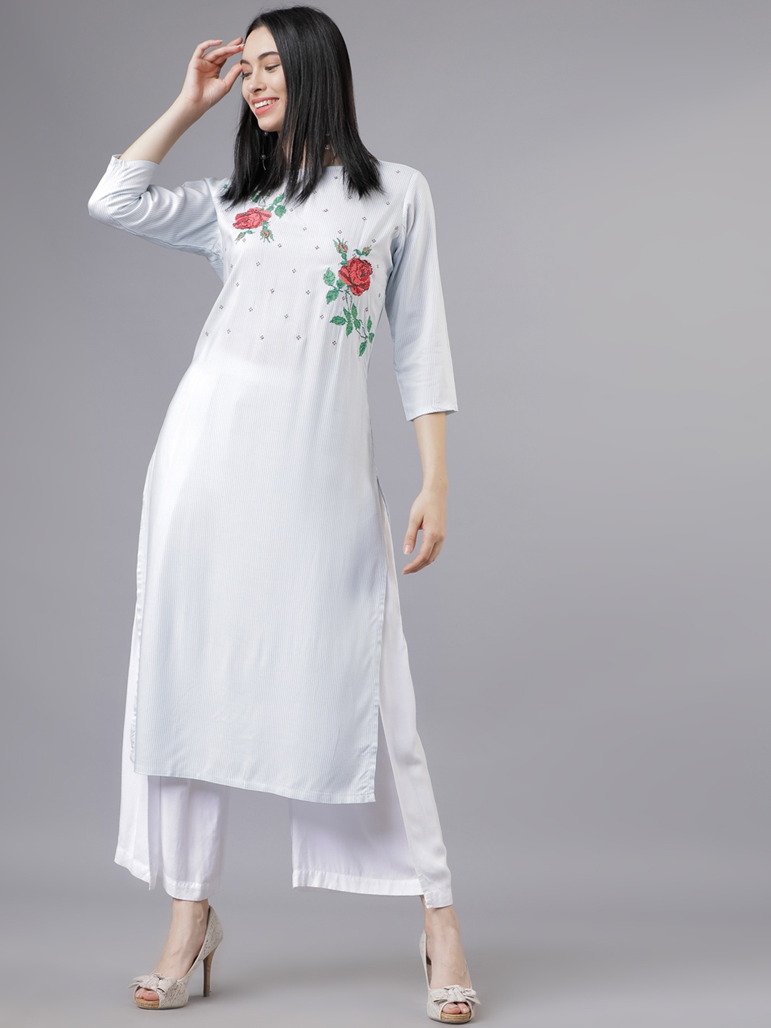 

Vishudh Women Blue & White Floral Embroidered Straight Kurta