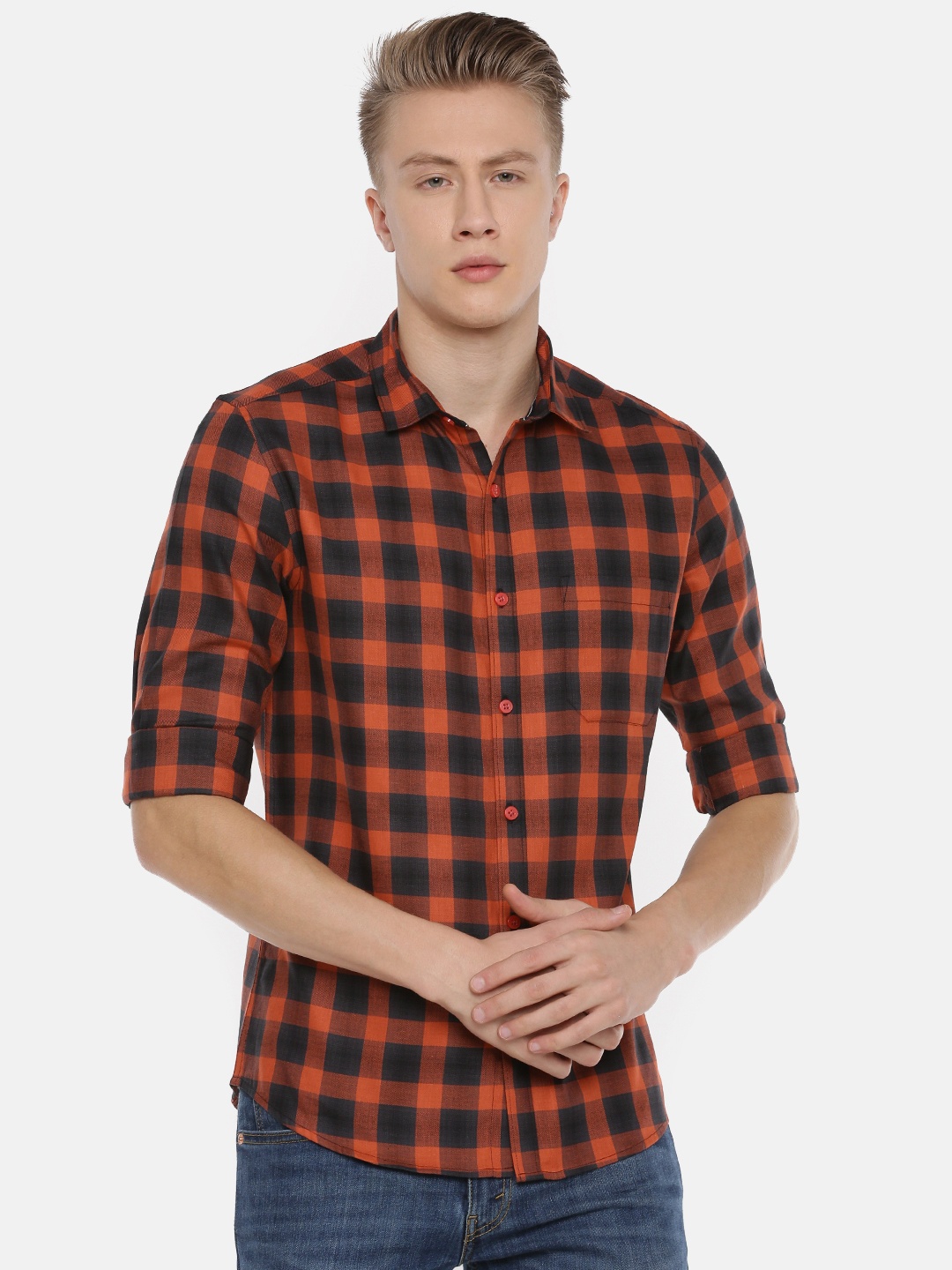 

Chennis Men Orange & Black Slim Fit Checked Casual Shirt