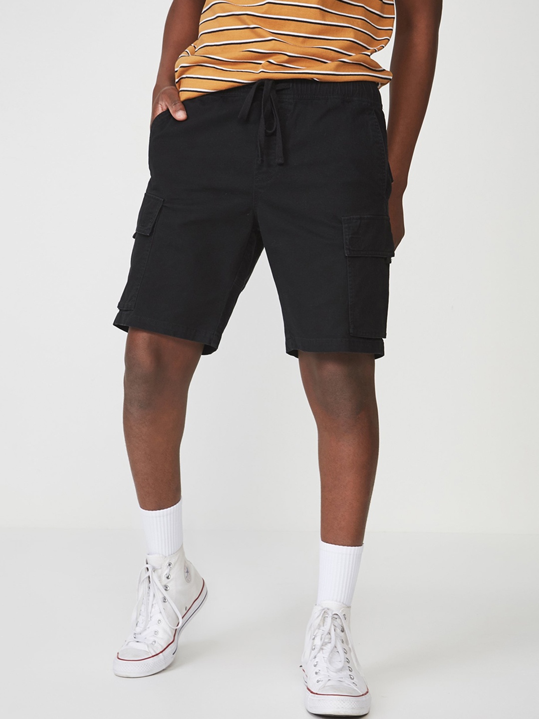 

COTTON ON Men Black Solid Regular Fit Cargo Shorts