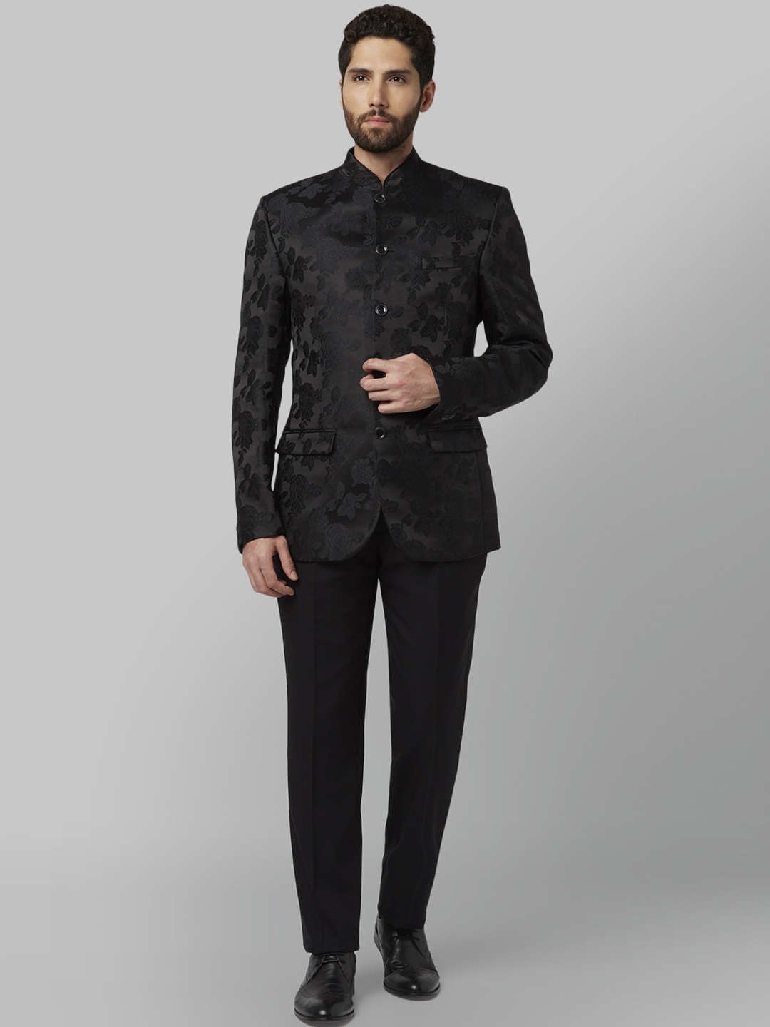 

Park Avenue Men Black Self-Design Slim-Fit Bandhgala Suit