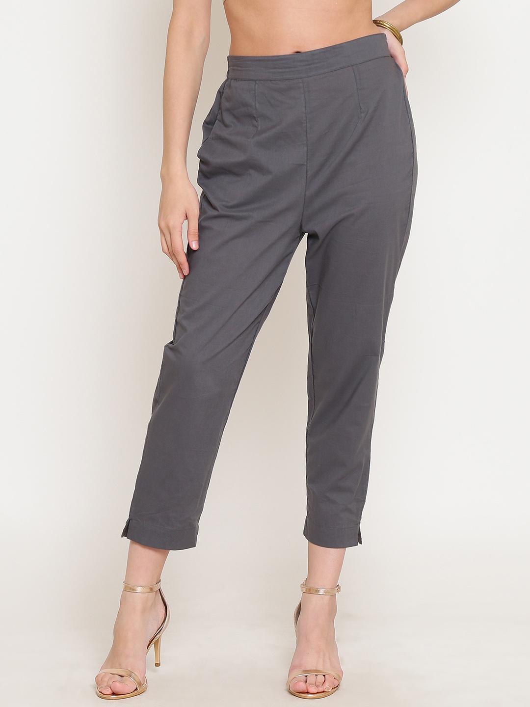 

Sera Women Grey Straight Fit Solid Cigarette Trousers