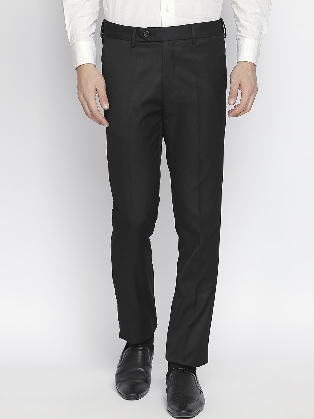 

RICHARD PARKER by Pantaloons Men Black Slim Fit Solid Formal Trousers