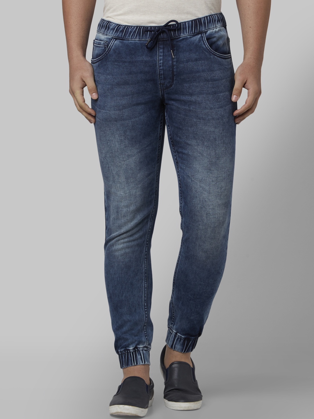 Park Avenue Men Blue Regular Fit Mid-Rise Clean Look Jeans