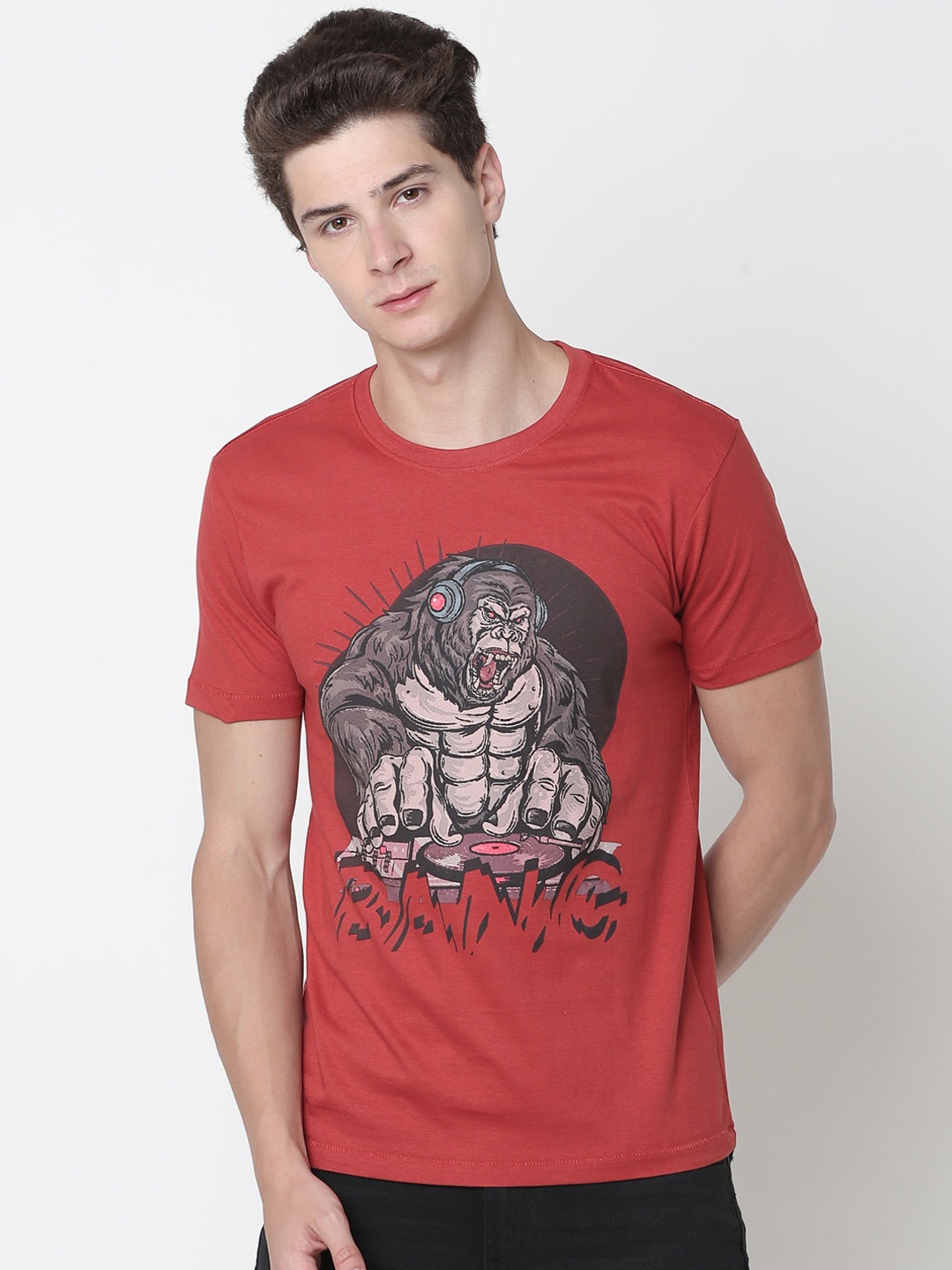 

Newport Men Red Printed Round Neck Pure Cotton T-shirt
