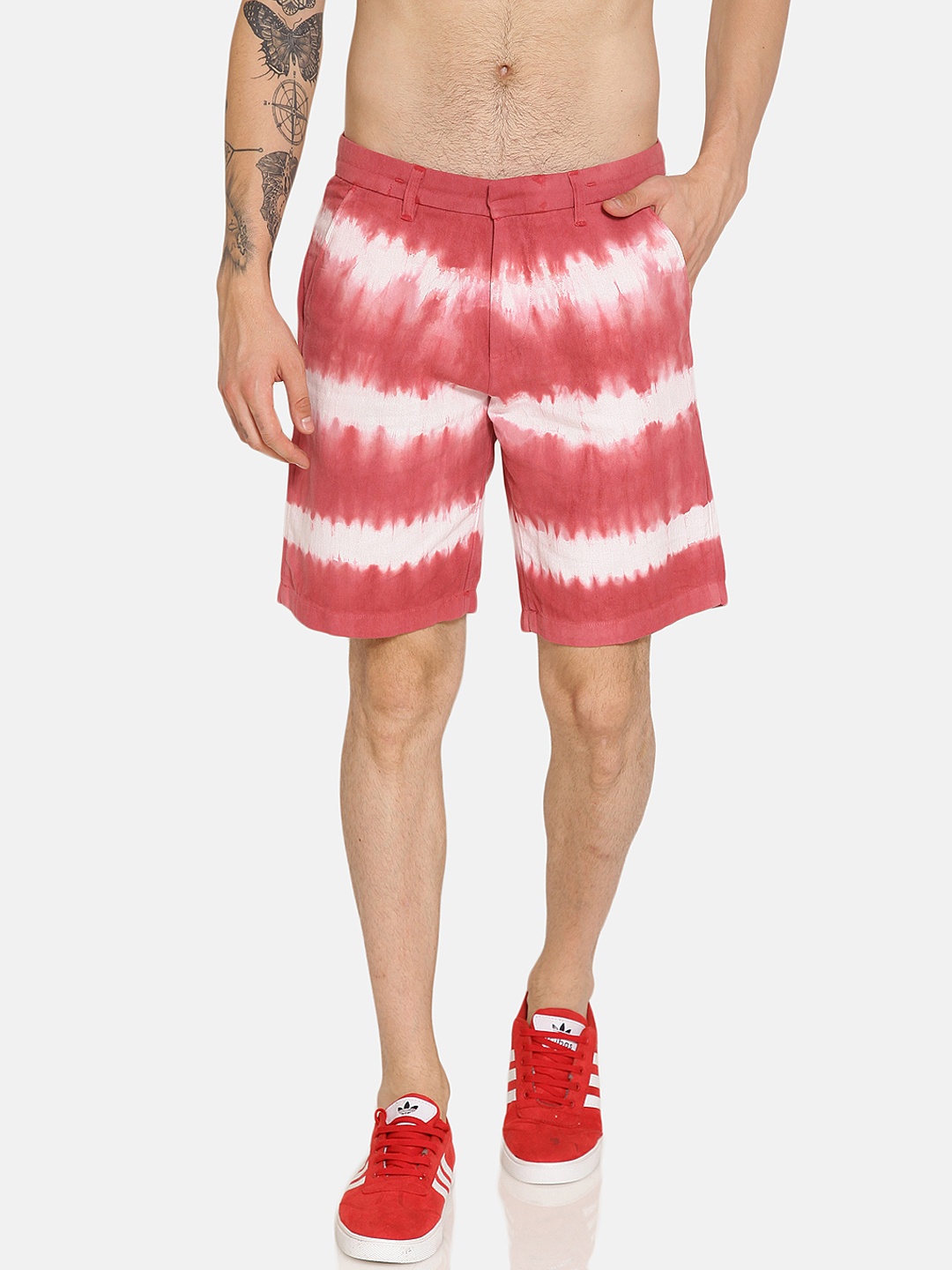 

Bene Kleed Men Pink Washed Loose Fit Regular Shorts