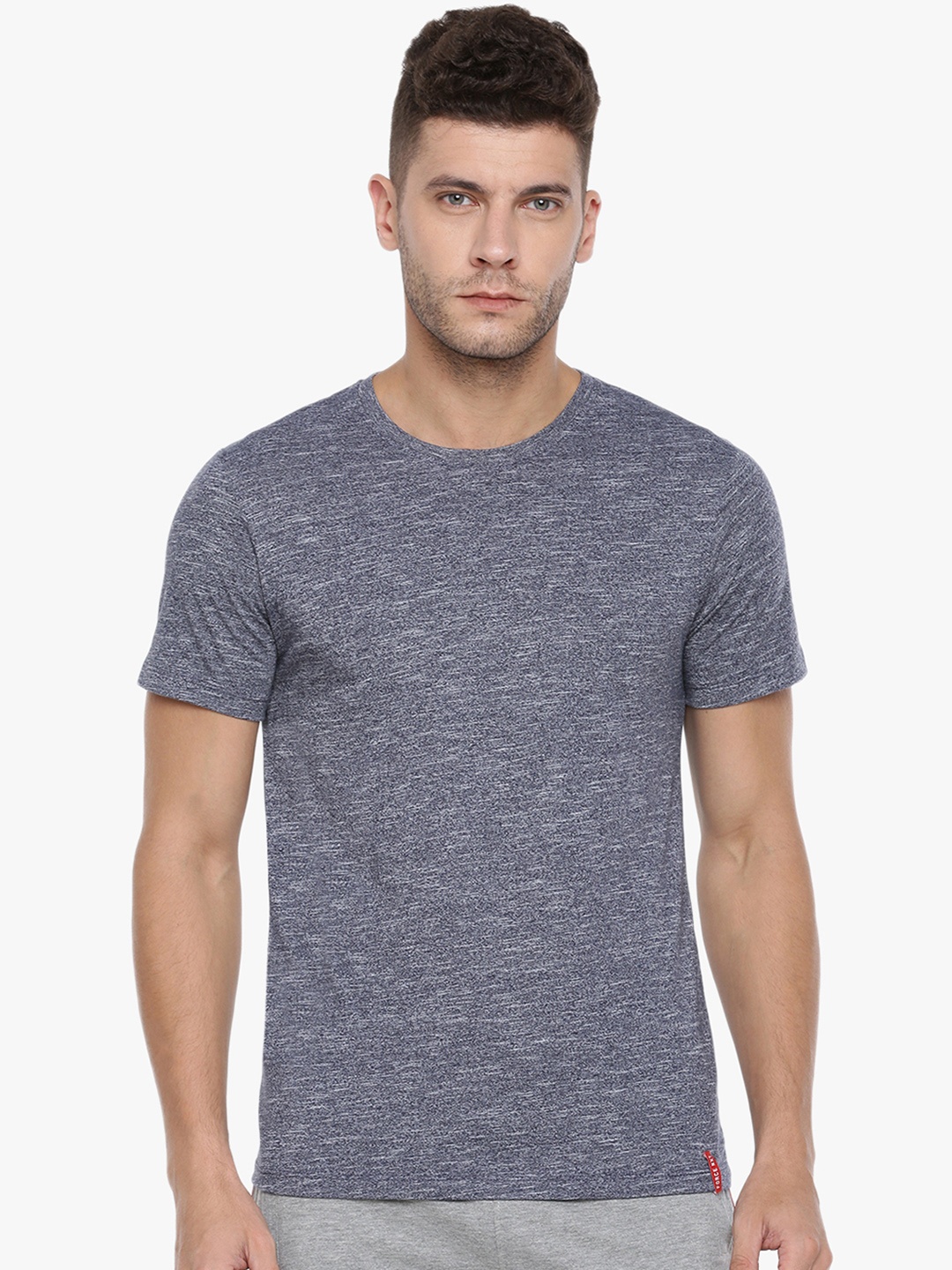 

Force NXT Men Navy Blue & Off-White Solid Round Neck T-shirt
