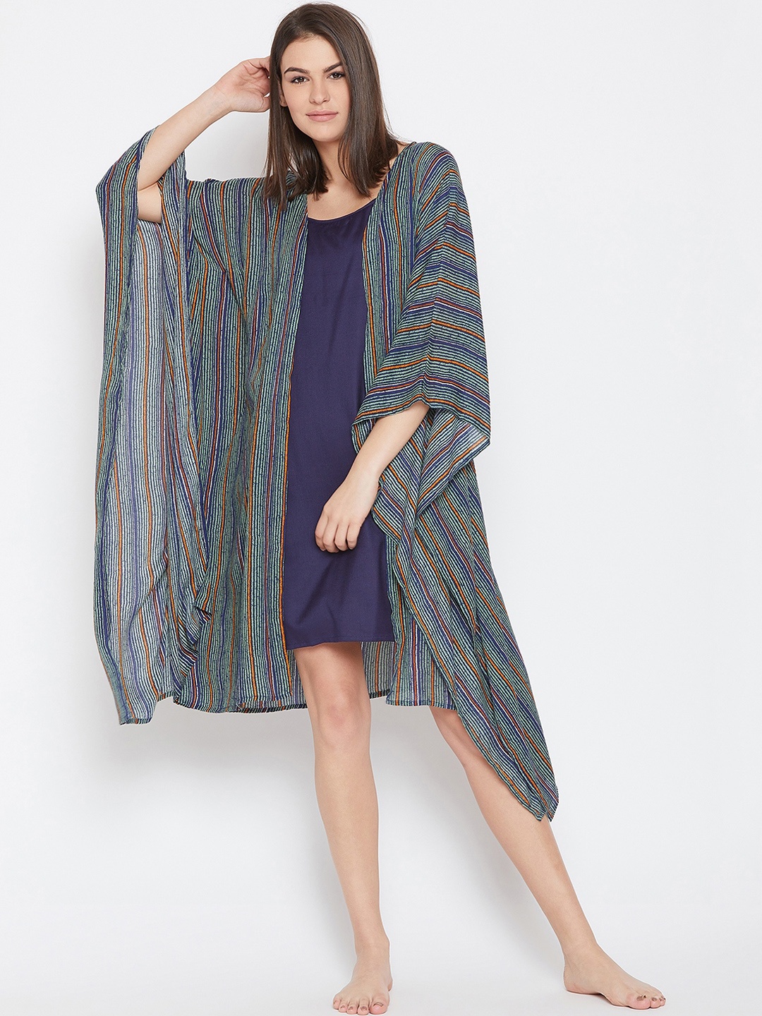 

The Kaftan Company Navy Blue Solid Nightdress