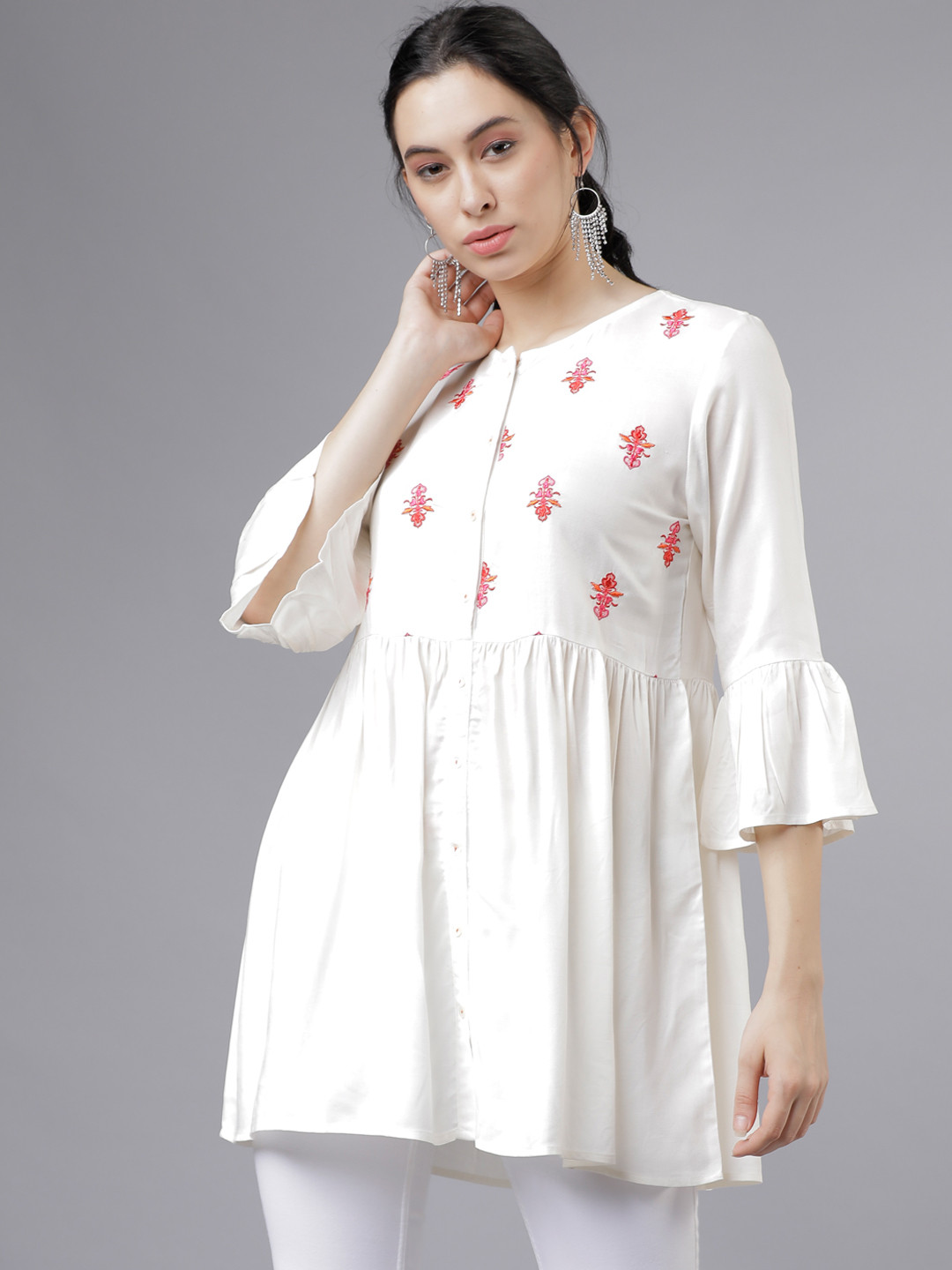 

Vishudh Women Solid Tunic, Off white