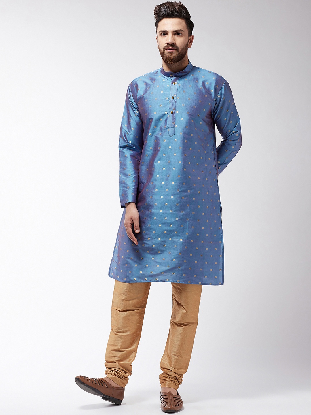 

SOJANYA Men Blue & Gold-Toned Self Design Kurta with Churidar
