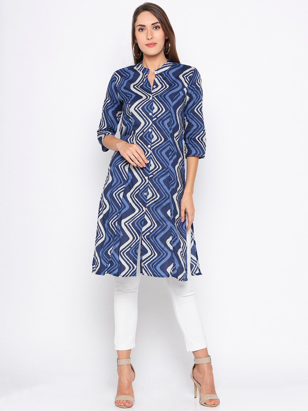 

Globus Women Blue Printed Straight Kurta