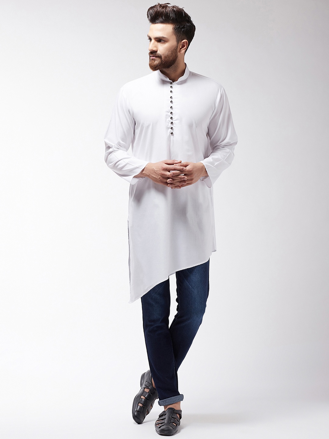 

SOJANYA Men White Solid Asymmetric Kurta