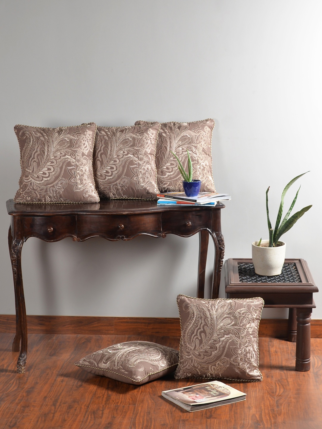 

Deco Window Set of 5 Ethnic Motifs Square Cushion Covers, Brown