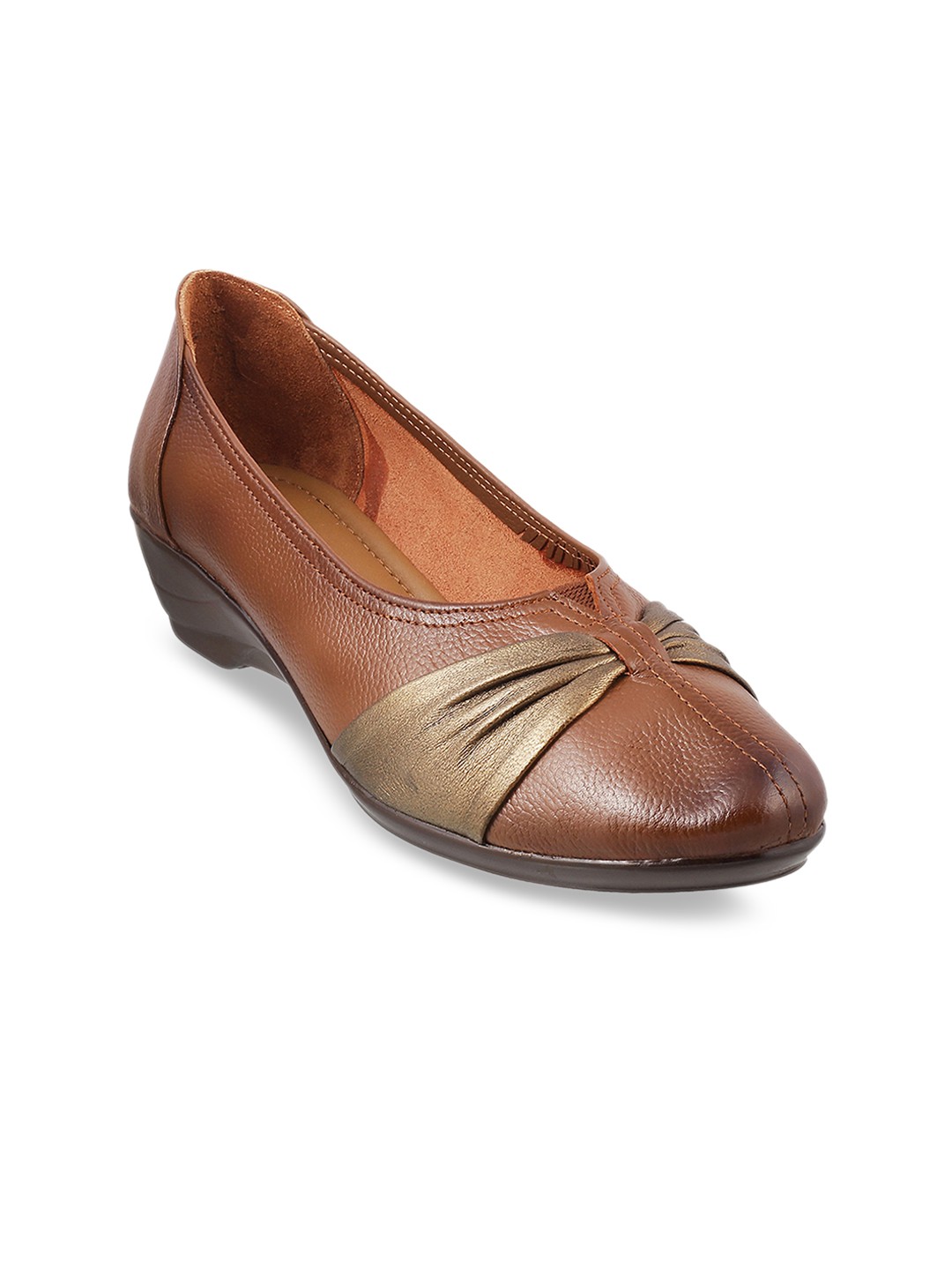 

Mochi Women Tan Brown Solid Pumps