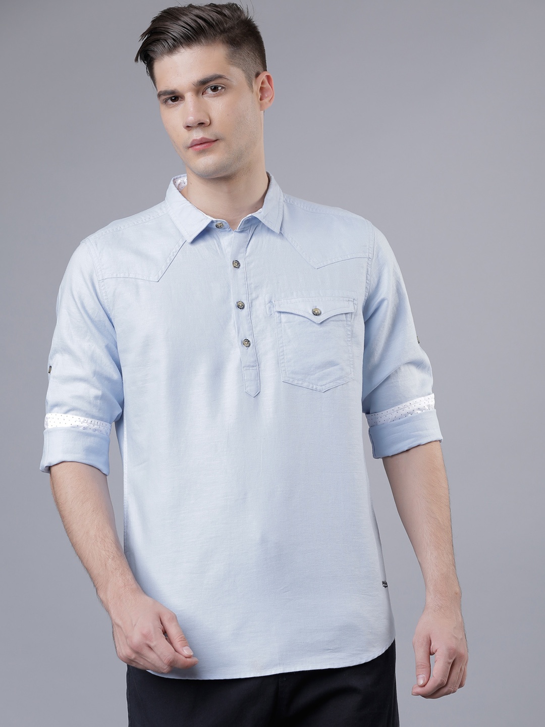 LOCOMOTIVE Men Blue Slim Fit Solid Casual Shirt